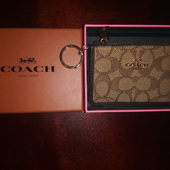 Coach ID Mini Wallet - Picture 2 of 4